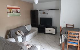 Apartamento Charmoso a 100 m da PG Arraial do Cabo